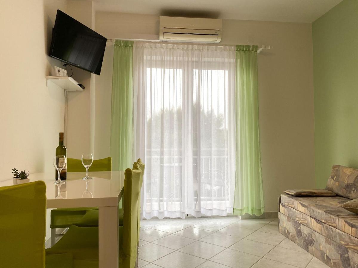 Apartments Pulic Жаборич Экстерьер фото